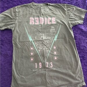 Revice graphic t-shirt